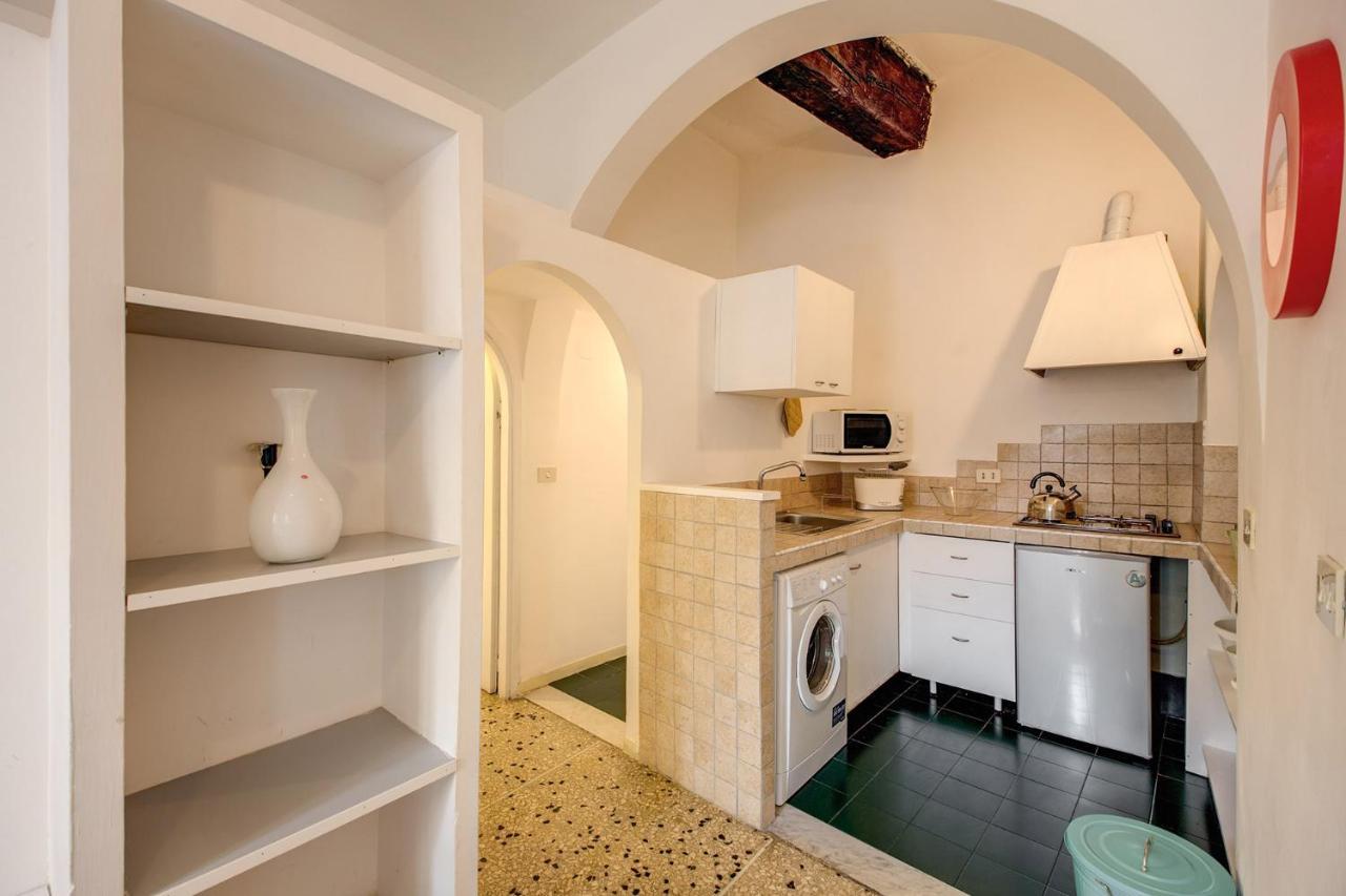 Rr Apartments Campo Dei Fiori Rom Exterior foto