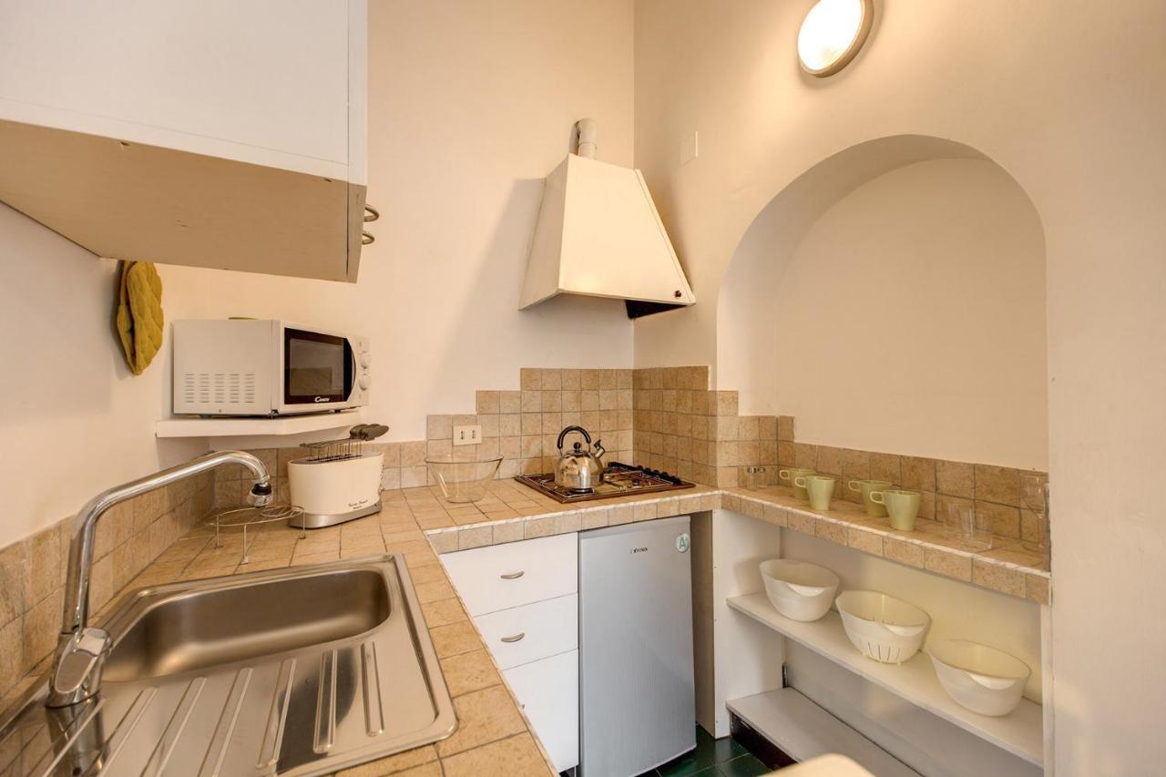 Rr Apartments Campo Dei Fiori Rom Exterior foto